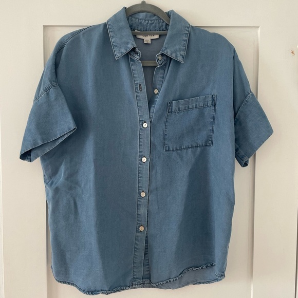 Amour Vert Chambray Short Sleeve Button-up - Picture 1 of 4
